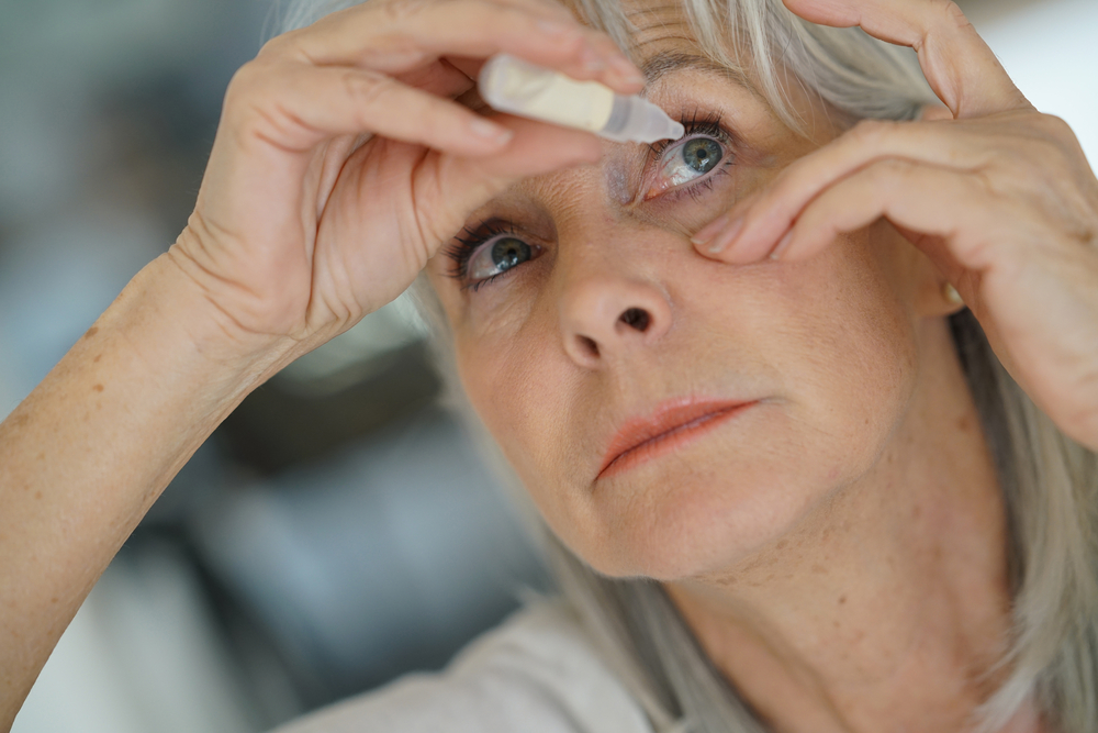 Causes and Symptoms of Chronic Dry Eyes